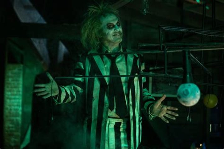 Rumors Are Beetlejuice Sister Erica Died, Is She Still Alive? What Really Happened?